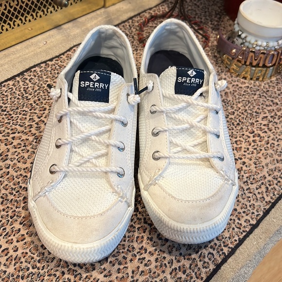 SPERRY. Women’s sneakers.  White.  Size 7 - Picture 10 of 11